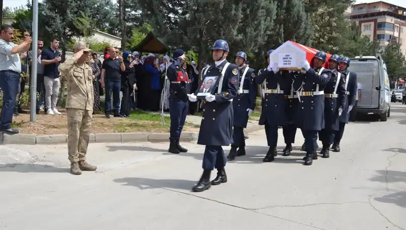 Şehit Acısıyla Yürekler Dağlandı: Törene Binlerce Kişi Katıldı