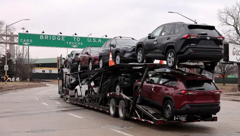 Toyota, ABD Pazarında Hibrit Araç Üretimine Yeni Bir Yön Veriyor!