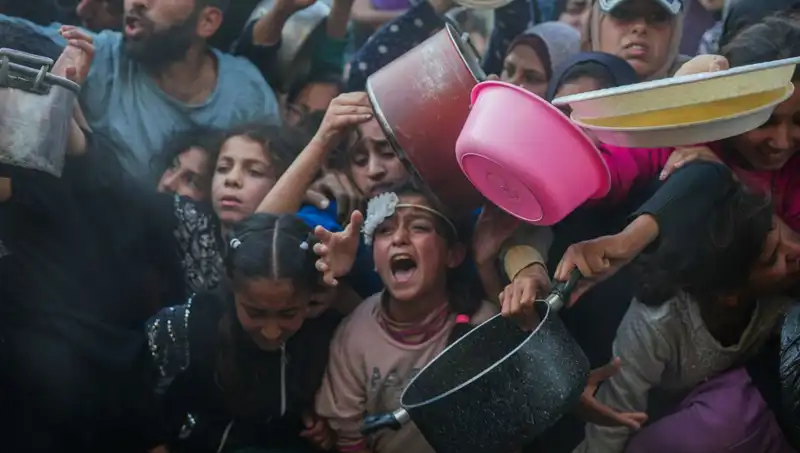 Gazze'de Açlık Krizi Korkunç Boyutlara Ulaşıyor: Un Stokları Tükendi