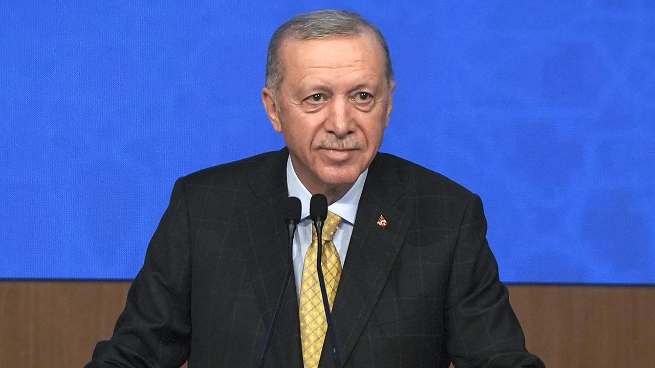 Cumhurbaşkanı Erdoğan'dan Deprem Bölgesine Müjde: Tüm Konutlar Yıl Sonunda Teslim Edilecek