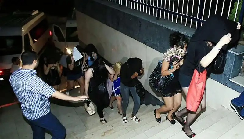 Düzce'de Fuhuş Operasyonunda 5 Zanlı Yakalandı: Ayrıntılar Ne?