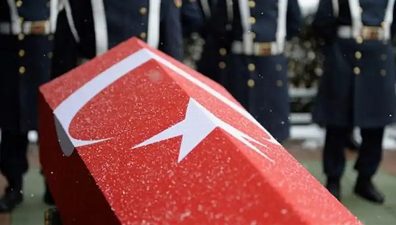Pençe Kilit Operasyonu'nda Yaralanan Askerimiz Şehit Oldu: Ulus Taziye İçinde