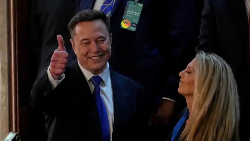 Elon Musk’tan Şok İddia: Ukrayna Seçimlerine Karıştı!
