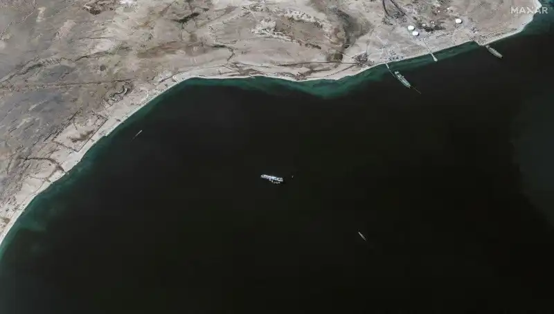 Yunan Gemisine Saldırı: Mürettebatının Hayatta Kalma Mücadelesi