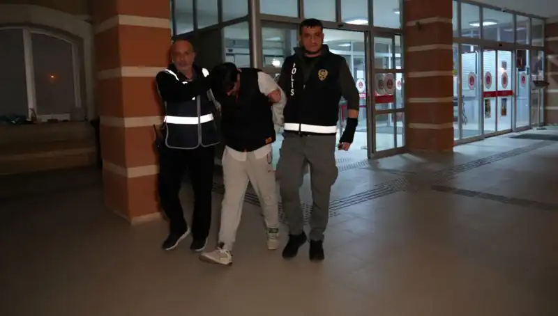Hamile Eşini Katledip 10 Gün Cesetle Yaşayan Kocanın Şok Eden İtirafı