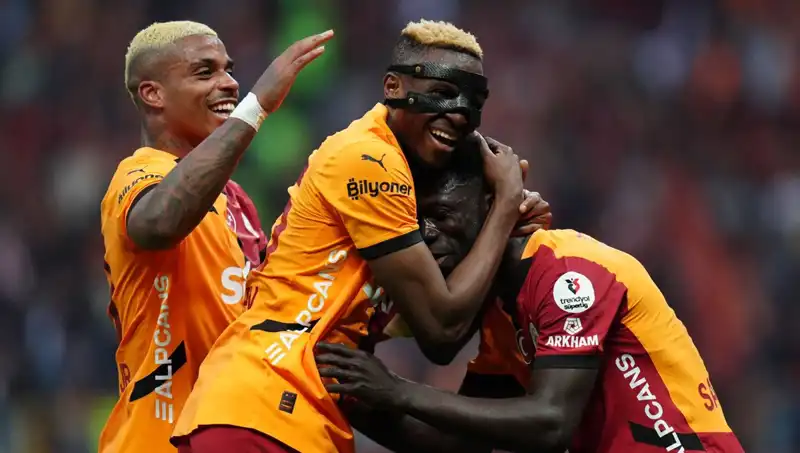 Lemina, Osimhen'in Tercihini Saygıyla Karşıladı: Futbolda Dayanışma Ön Planda