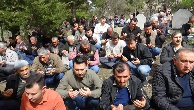 Bir Köyün Efsanesi: Sevgiyle Uğurlanan Saygıdeğer İsim