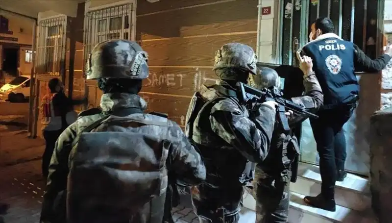 Adana'da Yoldaşlar Suç Örgütüne Şok Operasyon: 41 Kişi Tutuklandı!