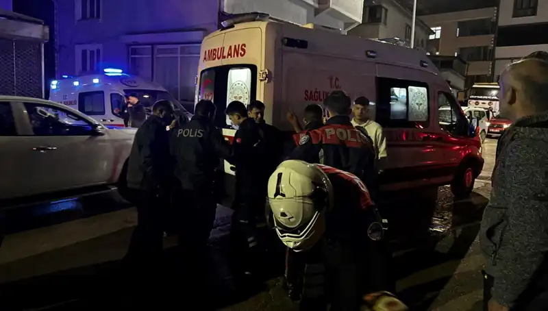 Damat, Kayınvalidesini Bıçaklayarak Kaçtı: Aile İçindeki Gerilim Tırmanıyor