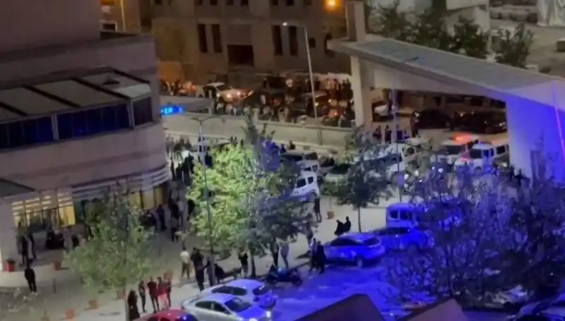 Halay Başında Çıkan Kavga: Bıçaklı Saldırı ve Şiddetli Darbeler Yaşandı
