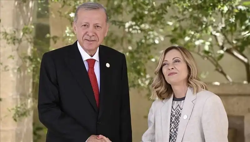 İstanbul'da Çarpıcı Akdeniz Zirvesi: Liderler Buluşuyor!