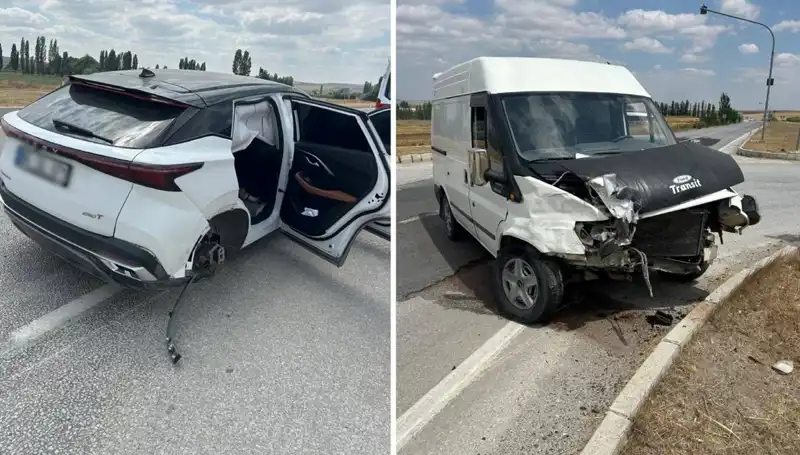 Çorum’da Kaza: İki Araç Kafa Kafaya Çarpıştı, Yaralılar Var!