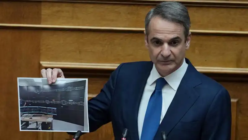 Yunanistan'da Başbakan Miçotakis Protestolar Karşısında Ne Yapacak?