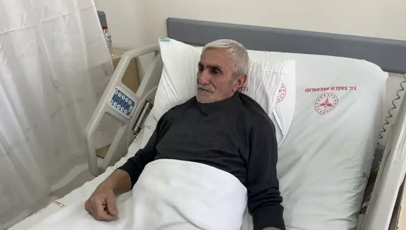 Gazoz Kapağıyla Gözüne Isabet Eden Genç Adam Hastanelik Oldu