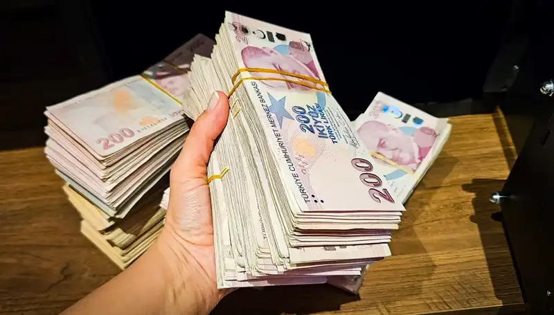 Türkiye Mevduat Piyasasında Rekor Dönem: 12 Trilyon Lira!