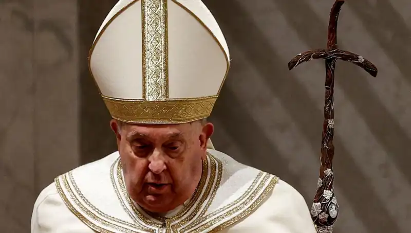 Vatikan'da Gözler Papa Francis'te: Hastanede Geçirdiği Süreç Merak Ediliyor