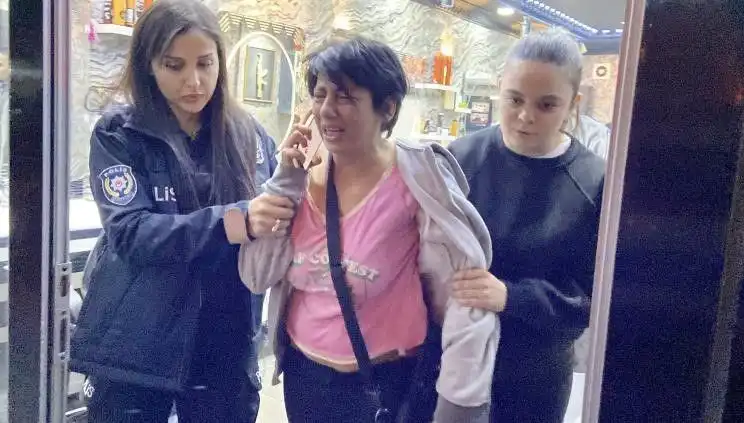 Polise "Köpek" Deyip İten Kadına Suçlamalar Yöneltildi