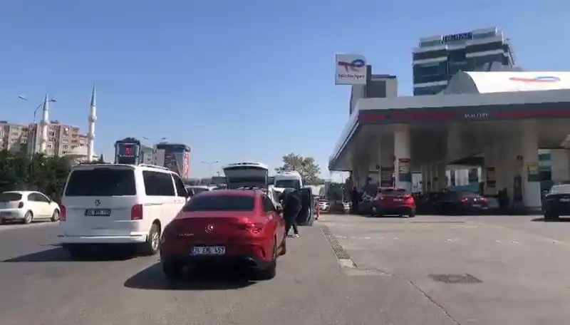 Deprem Sonrası Akaryakıt İstasyonlarında Neden Uzun Kuyruklar Oluştu?