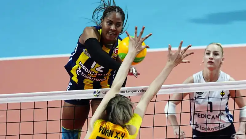 Fenerbahçe, VakıfBank'ı Avrupa'da Yepyeni Bir Zaferle Yendi!