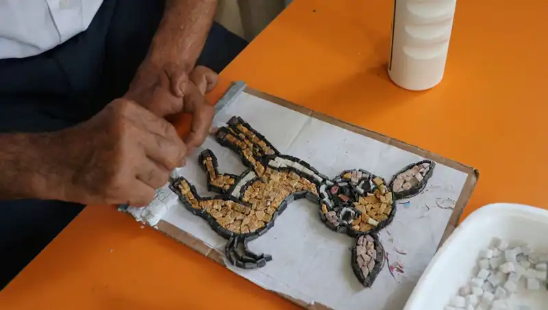 Oğlunun Ödeviyle Başladı, Şimdi Yeni Bir Hobisi Var