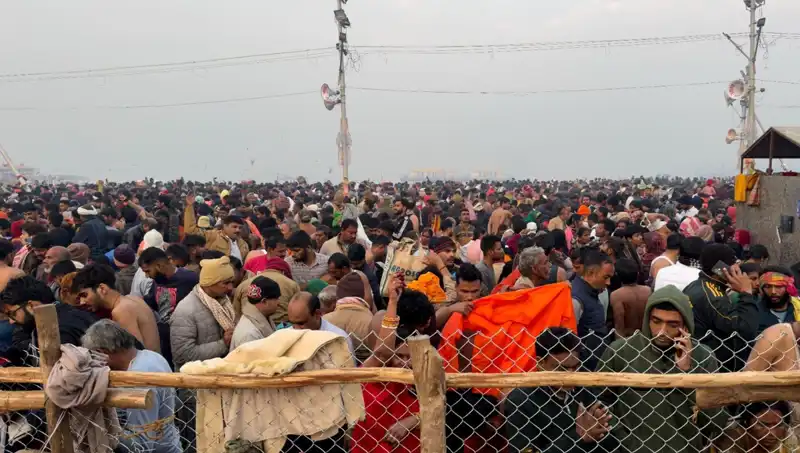 Hindistan'daki Dini Festivalde Trajik İzdiham: En Az 6 Kişi Hayatını Kaybetti