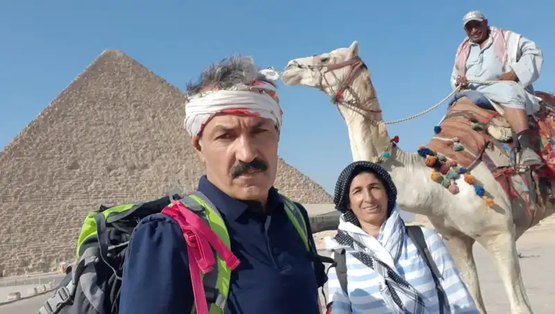 Şırnaklı Çift 16 Yılda 6 Kıtada 40 Ülkeye Seyahat Etti!