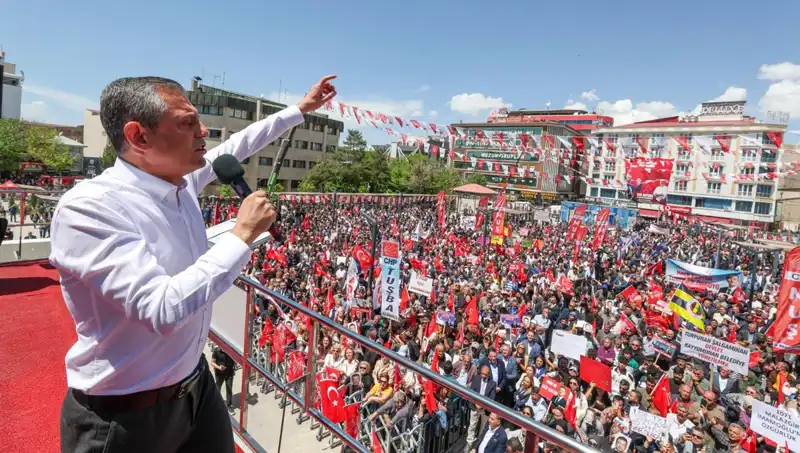 Özgür Özel'den Çarpıcı Açıklama: Örgütün Silah Bırakma Çağrısına Destek!