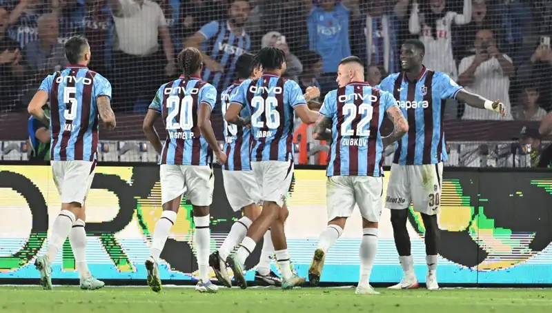 Trabzonspor'un Göz Dolduran Performansı Kocaelispor'u Saha Dışına İttirdi