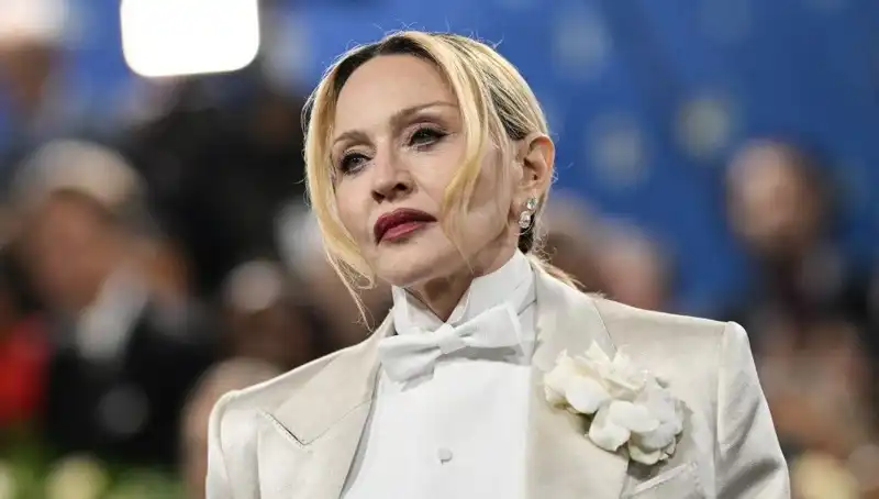 Madonna'nın Tartışmalı Diyeti: Kanserle Savaşma İddiası