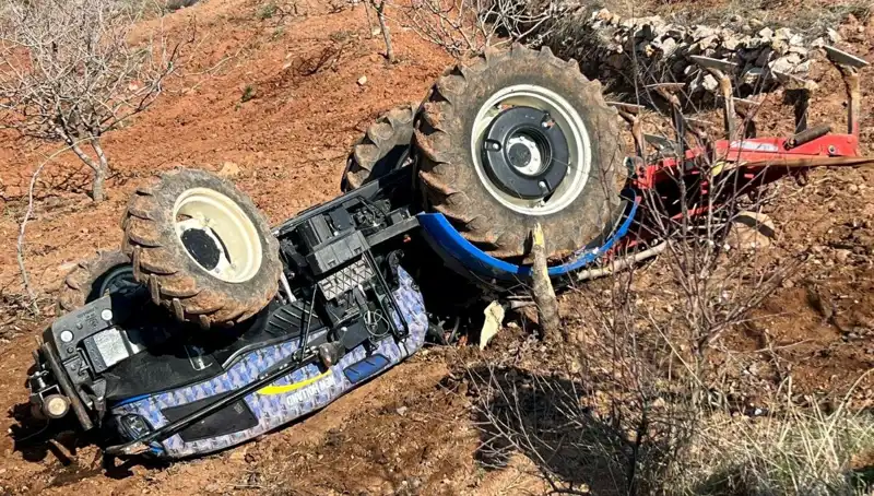 Siirt’te Trajedi: Devrilen Traktördeki Sürücü Hayatını Kaybetti