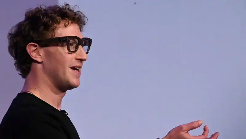 Zihin Okuyucu Gözlük: Zuckerberg Yeni Bir Dönüm Noktasını Tanıttı